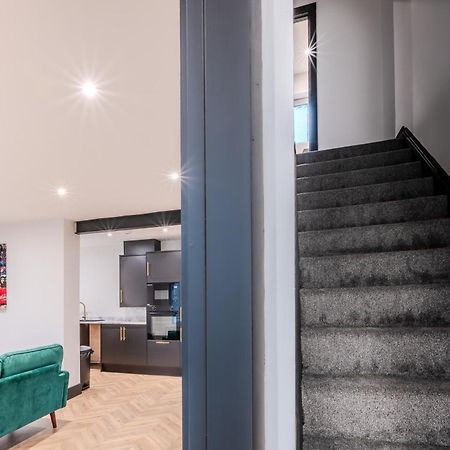 Modern 3Br Home - Private Parking - Tv In Every Bedroom Swansea Luaran gambar
