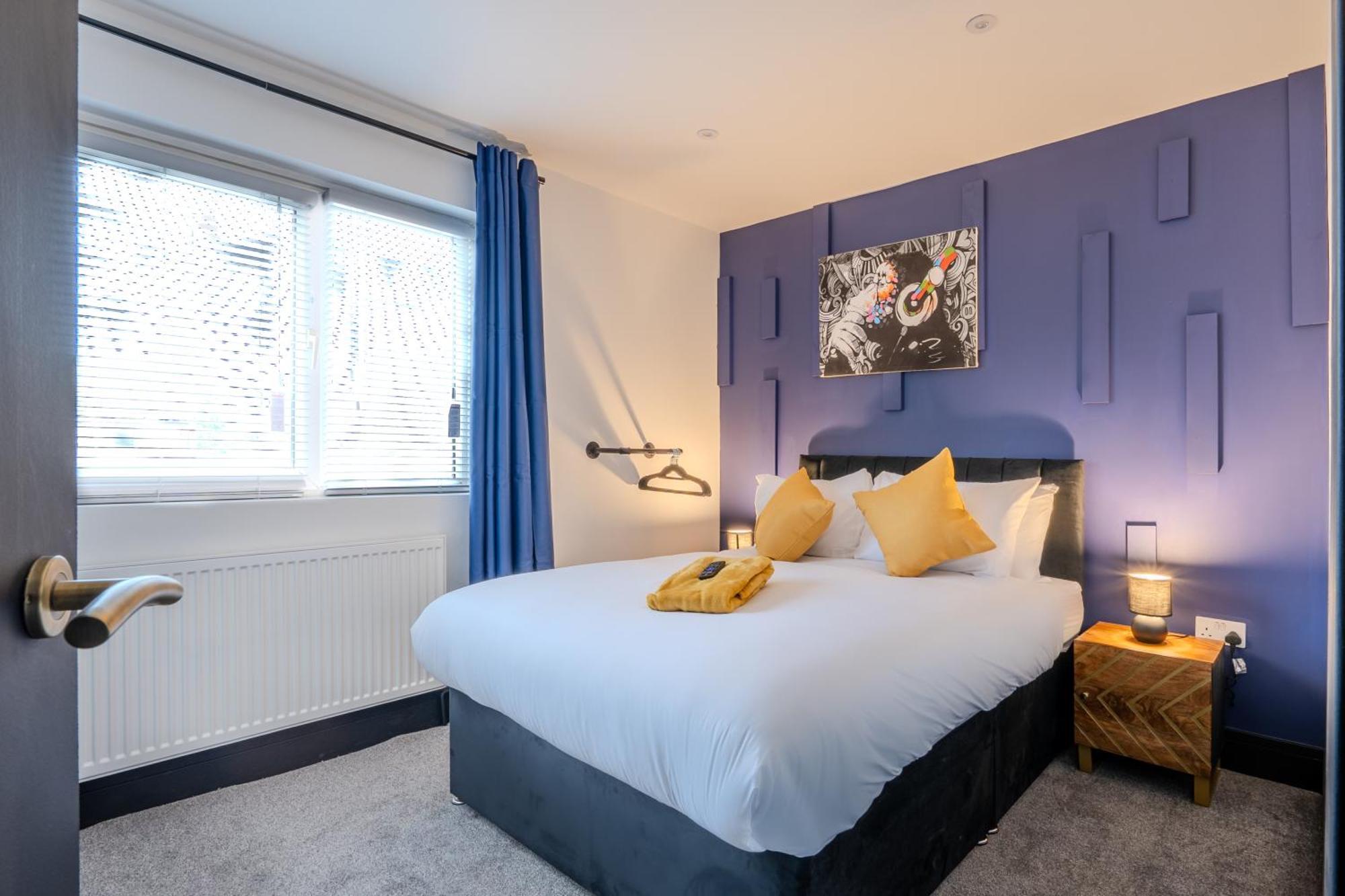 Modern 3Br Home - Private Parking - Tv In Every Bedroom Swansea Luaran gambar